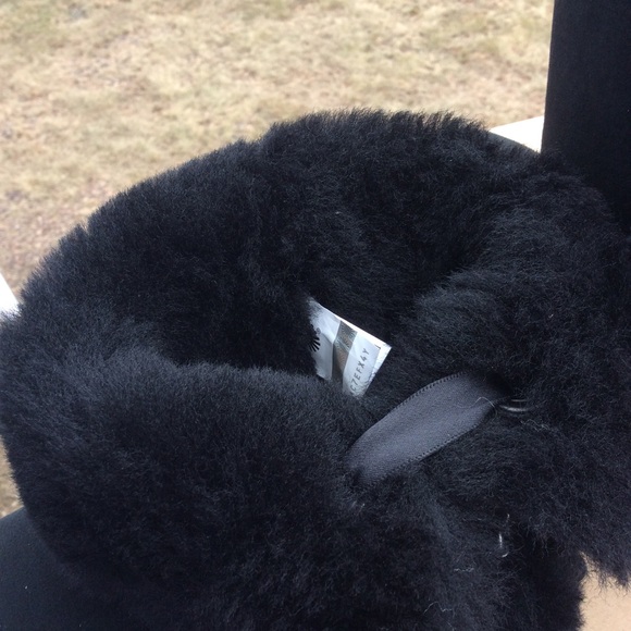 UGG IRINA STAR CHARM - Picture 7 of 8